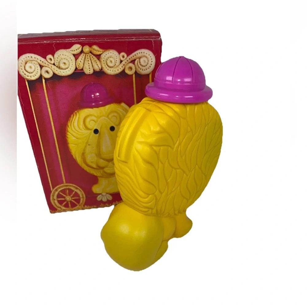 🆕Avon Vintage‎ 1974 NOS boxed “Loveable Leo” Lion shampoo/ plastic bank kitschy